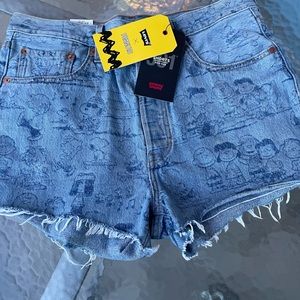 Levi’s X Peanuts 501 Shorts brand new with tags 32 waist (14)